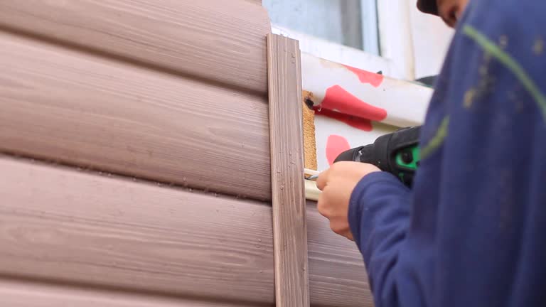 Best Storm Damage Siding Repair  in Compton, CA